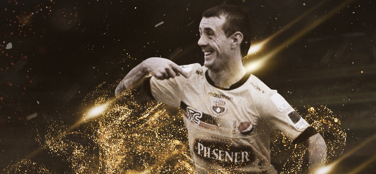 Damián Díaz celebrando su gol en la goleada de Barcelona a Emelec en 2012