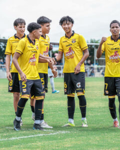 Triunfo de los Eutimios U15 ante Universidad Católica en Casa Finca